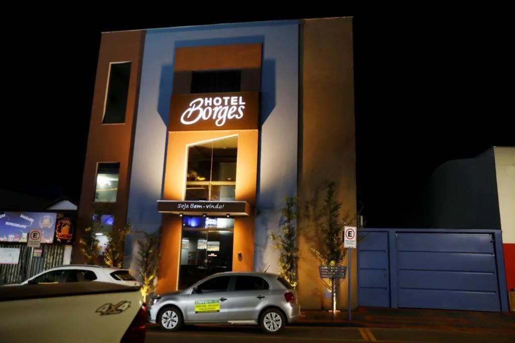 Hotel Borges Quirinopolis Exterior foto