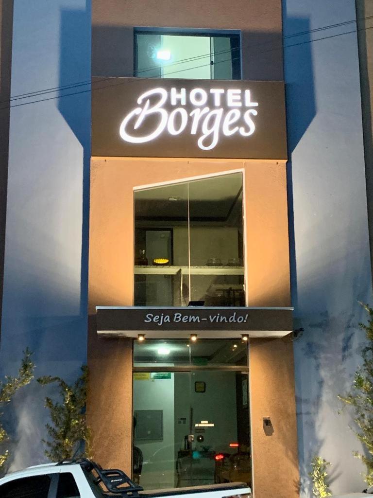 Hotel Borges Quirinopolis Exterior foto